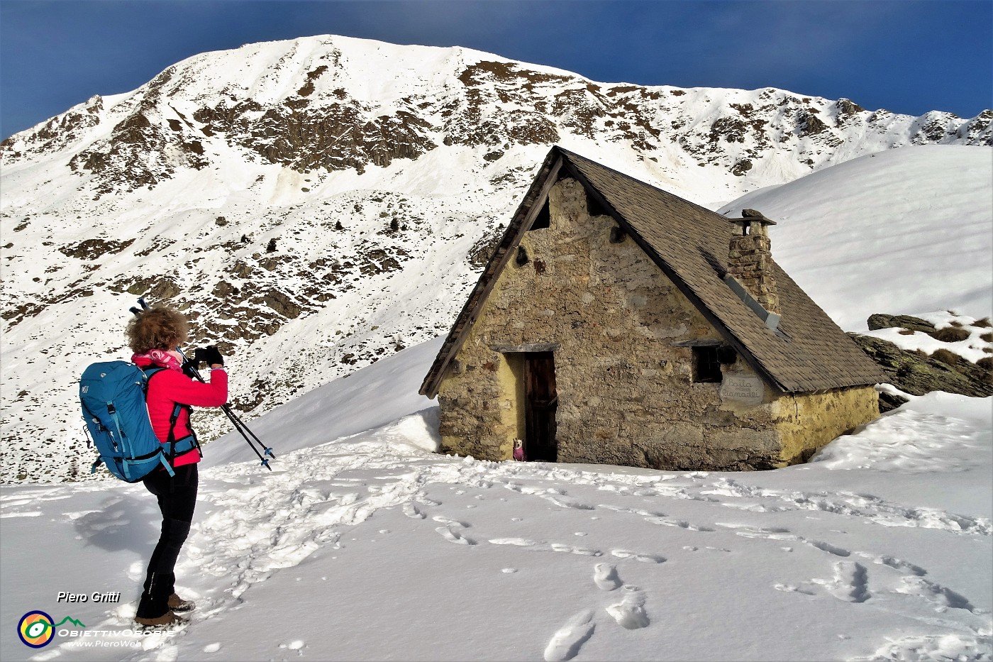 46 Alla Baita Pianadei (2095 m) con Valegino (2415 m) in alto.JPG